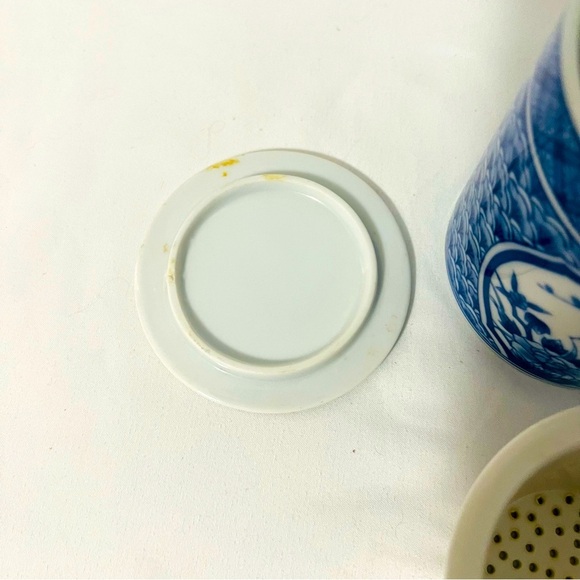 Porcelain Asian Chinese Coffee Mug Tea Cup With Lid, with Strainer Dragon Design - Picture 5 of 9